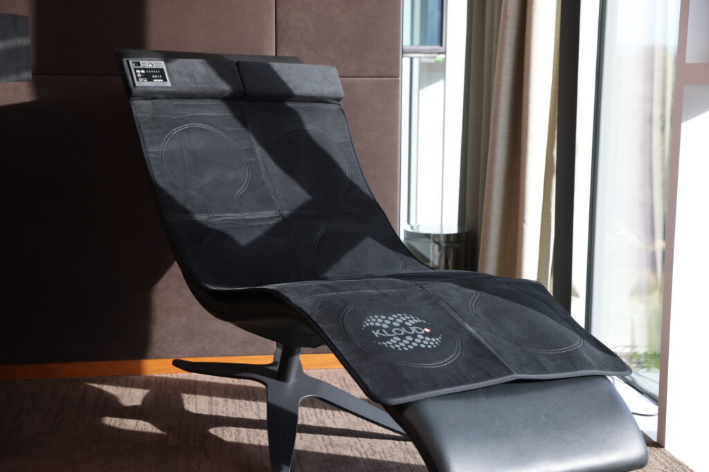 A PEMF therapy mat to restore balance to the body and improve cellular health