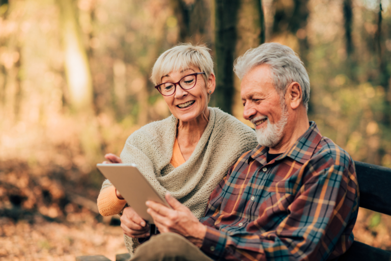 healthy seniors training their focus and memory
