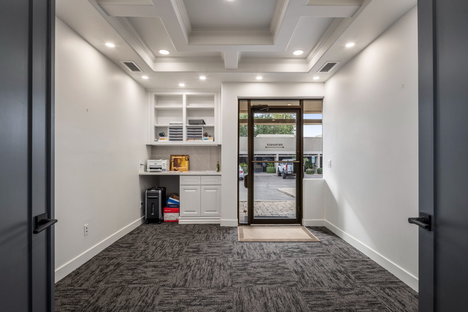 Redefine wellness and treatment front entrance scottsdale az