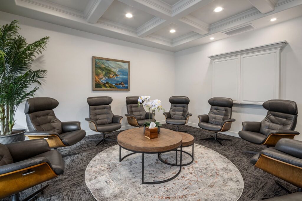 Redefine wellness and treatment group therapy room scottsdale az